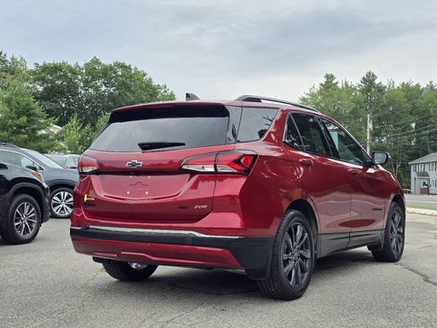 Used 2023 Chevrolet Equinox RS w/ RS Leather Package AWD/4WD image 6