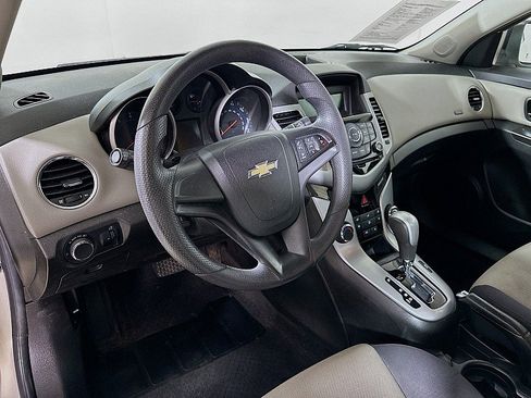 Used 2012 Chevrolet Cruze LS w/ Connectivity Package FWD image 9