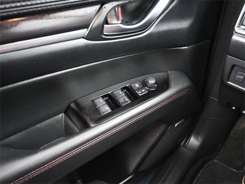 Certified 2023 MAZDA CX-5 Carbon Edition image 19