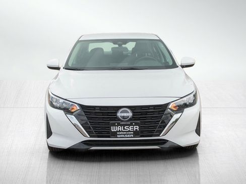 Used 2025 Nissan Sentra S FWD image 8