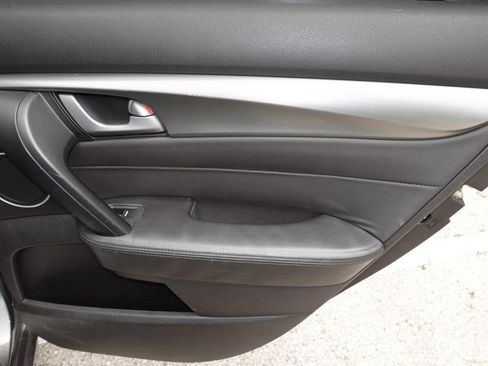 Used 2010 Acura TL 4dr Sdn 2WD Tech image 26