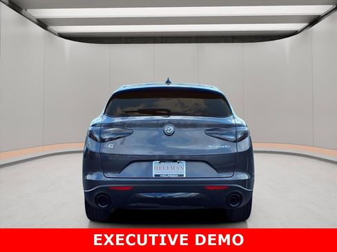 New 2025 Alfa Romeo Stelvio Sprint image 5