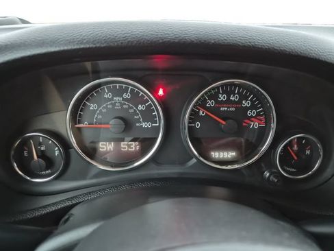 Used 2017 Jeep Wrangler Unlimited Rubicon w/ Dual Top Group AWD/4WD image 14