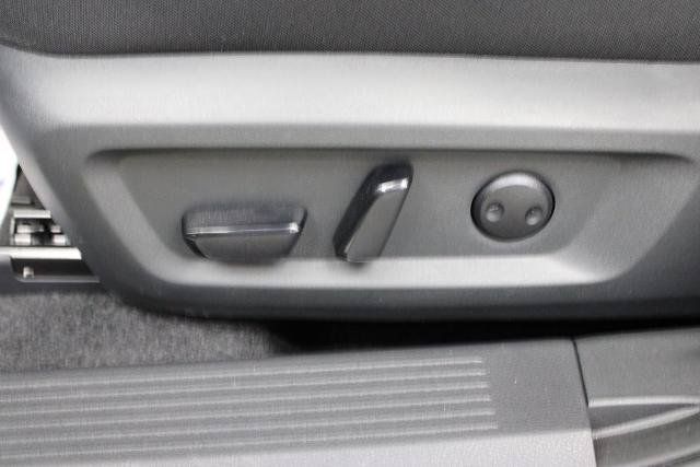 Certified 2026 Nissan Rogue SV FWD image 18