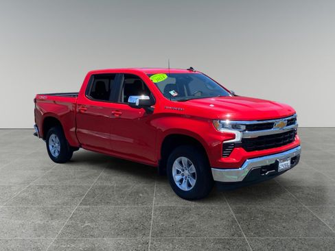 Used 2024 Chevrolet Silverado 1500 LT w/ Safety Package AWD/4WD image 7