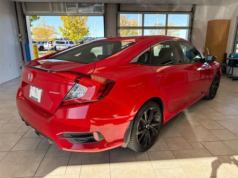 Used 2019 Honda Civic Sport image 8