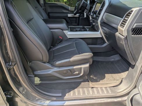 Used 2020 Ford F250 Lariat w/ Lariat Value Package AWD/4WD image 23