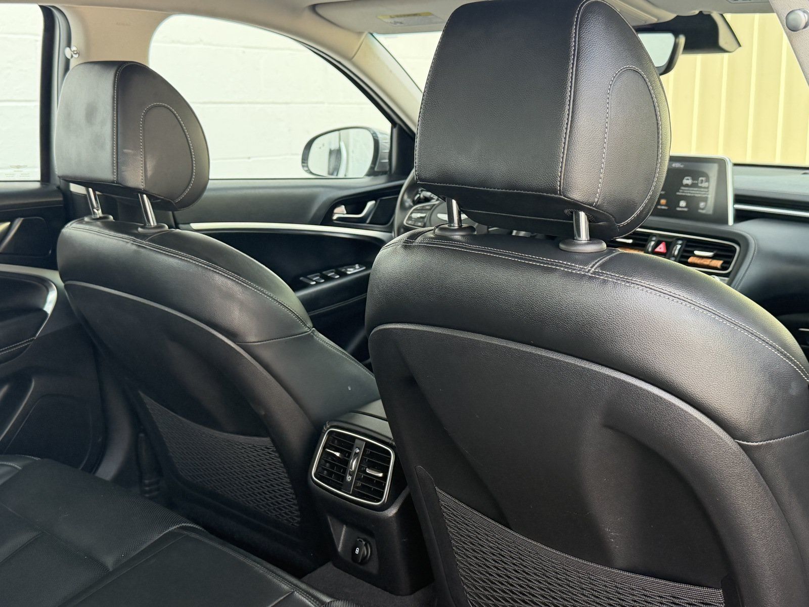 Used 2020 Genesis G70 2.0T RWD image 30