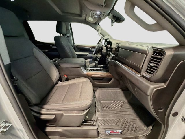 Used 2024 Chevrolet Silverado 1500 RST AWD/4WD image 24