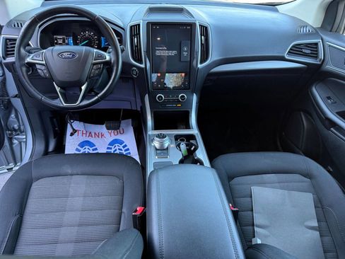 Used 2023 Ford Edge SEL w/ Cold Weather Package image 10