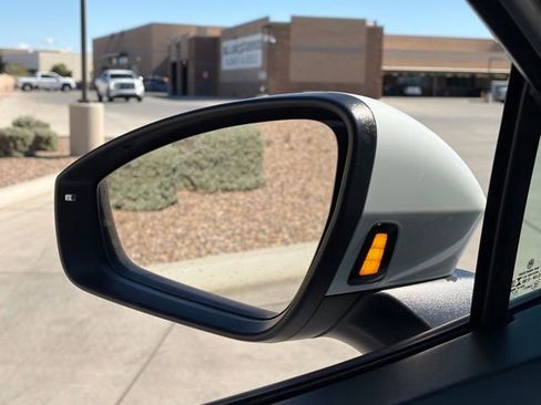 Used 2022 Volkswagen ID.4 Pro S image 18