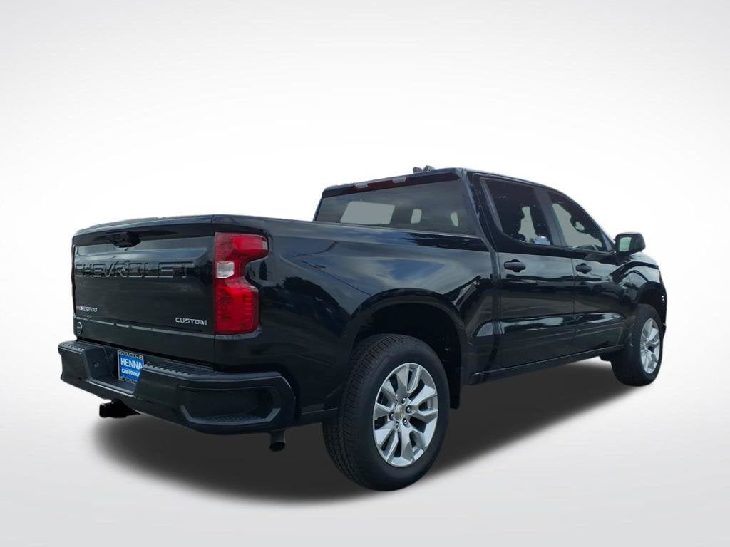 New 2026 Chevrolet Silverado 1500 Custom RWD image 3
