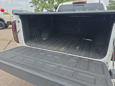Used 2016 Chevrolet Colorado Z71 AWD/4WD image 17