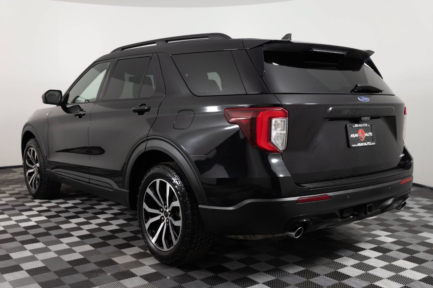 Used 2022 Ford Explorer ST-Line w/ Class IV Trailer Tow Package AWD/4WD image 5