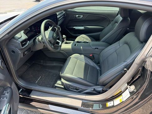 Used 2026 Ford Mustang GT Premium RWD image 12