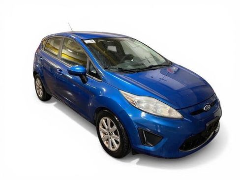 Used 2011 Ford Fiesta SE w/ 202A Rapid Spec Order Code image 8