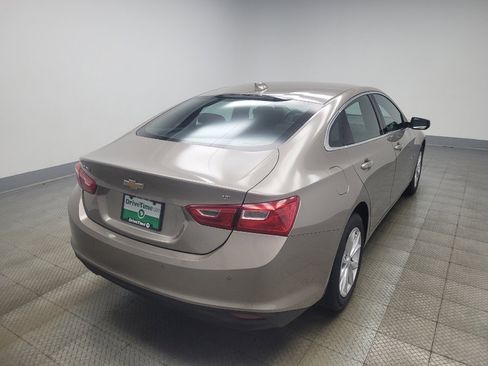 Used 2025 Chevrolet Malibu LT FWD image 9