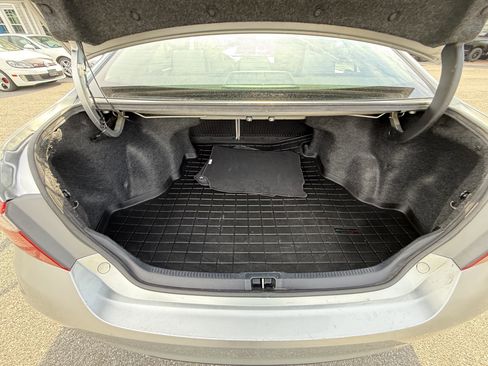 Used 2017 Toyota Camry SE image 26