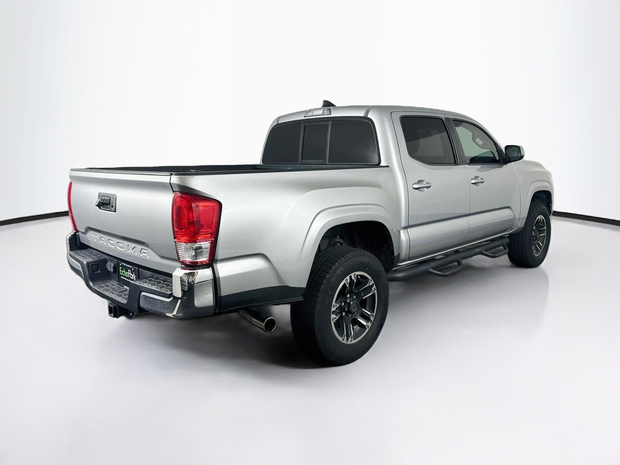 Used 2016 Toyota Tacoma SR5 w/ Towing Package RWD image 9