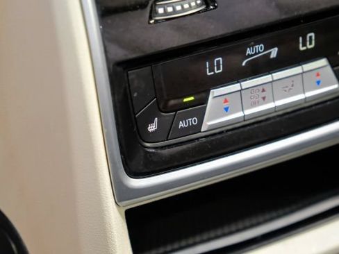 Used 2021 BMW ALPINA XB7 AWD/4WD image 49