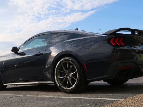 Used 2024 Ford Mustang Dark Horse image 13