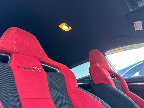 Used 2021 Honda Civic Type R image 16
