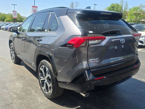 Certified 2023 Toyota RAV4 XSE w/ Premium Package AWD/4WD image 6