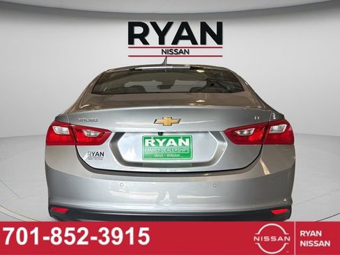 Used 2024 Chevrolet Malibu LT FWD image 16