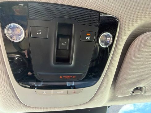 Certified 2021 Kia Sorento EX w/ EX AWD X-Line Package image 32