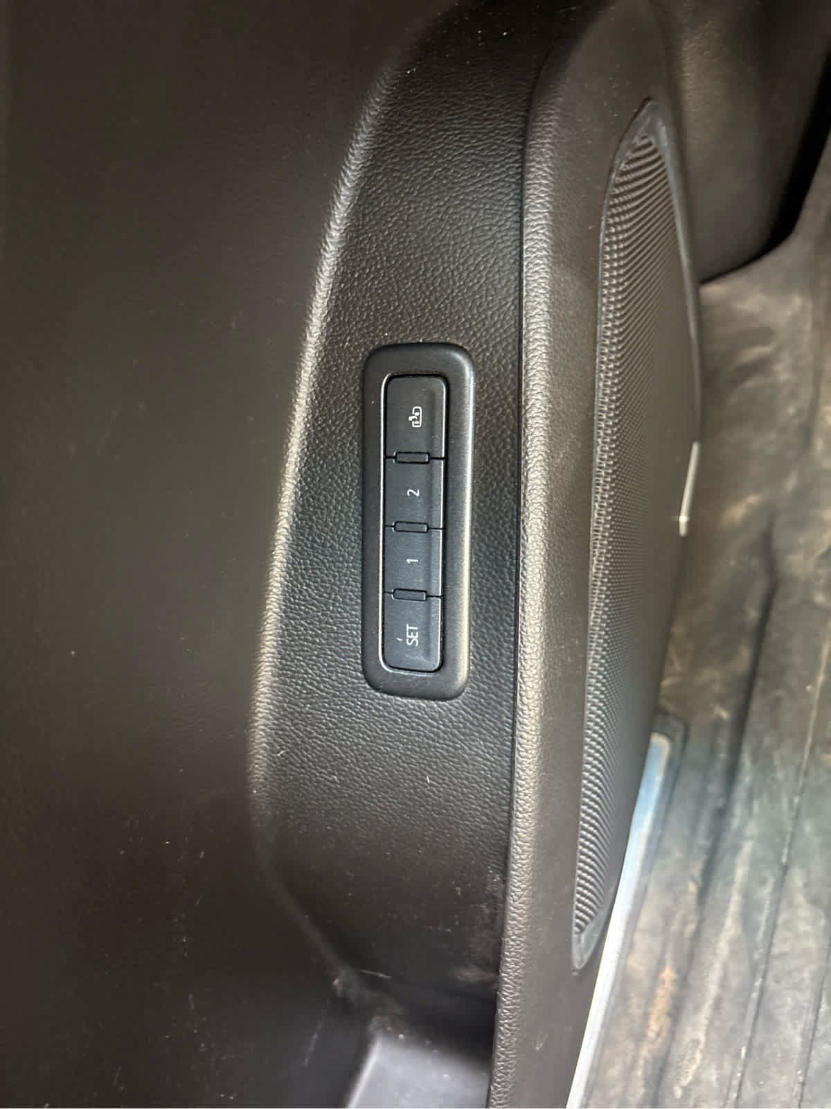Used 2020 Chevrolet Tahoe LT RWD image 13
