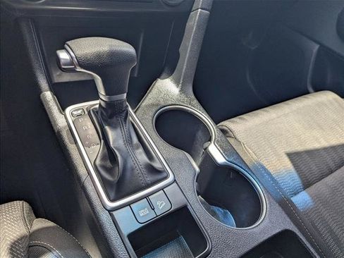 Used 2019 Kia Sportage LX FWD image 12