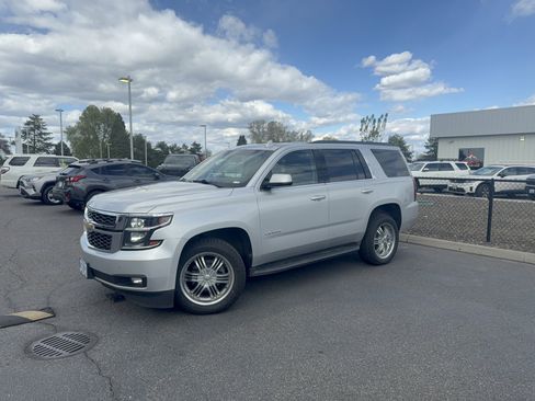 Used 2018 Chevrolet Tahoe LT image 1