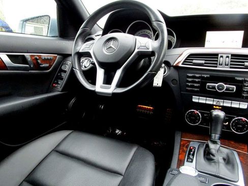 Used 2013 Mercedes-Benz C 250 Sedan image 18