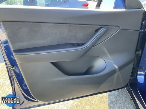 Used 2020 Tesla Model Y Performance image 22