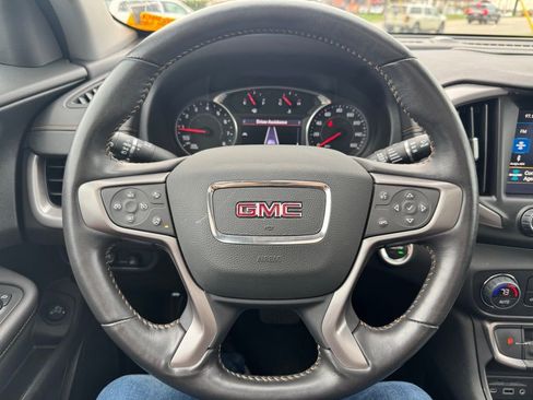 Used 2022 GMC Terrain AT4 w/ Infotainment Package II image 10