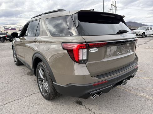 New 2026 Ford Explorer ST w/ Sun And Sound Package AWD/4WD image 8