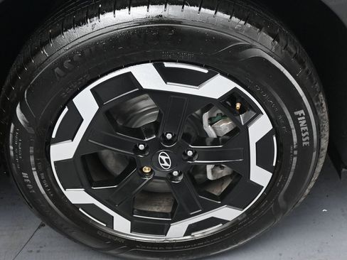 Used 2024 Hyundai Santa Fe SEL image 38