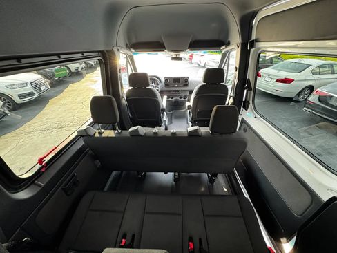 Used 2024 Mercedes-Benz Sprinter 2500 image 20