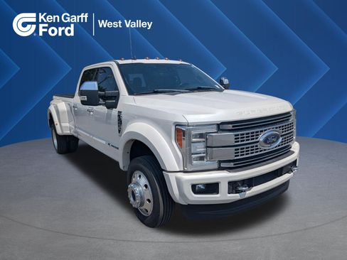 Used 2019 Ford F450 Platinum w/ Platinum Ultimate Package AWD/4WD image 1