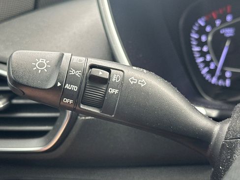 Used 2019 Hyundai Santa Fe FWD image 32