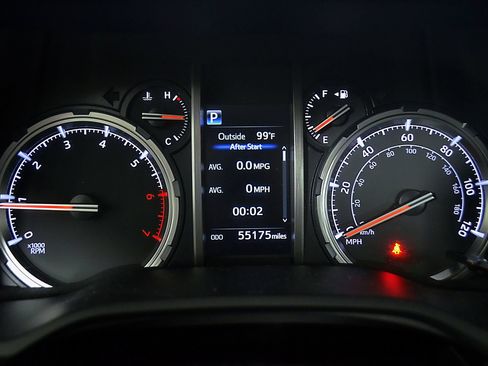 Used 2022 Toyota 4Runner TRD Off-Road Premium AWD/4WD image 18
