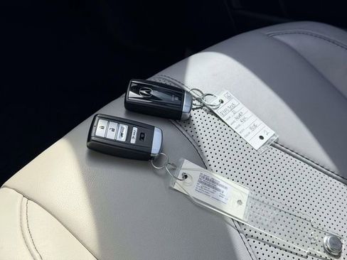 Used 2021 Acura RDX Technology Package image 3