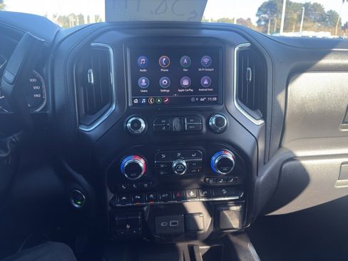 Used 2021 GMC Sierra 1500 AT4 w/ Technology Package image 10