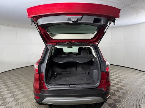 Used 2018 Ford Escape SE image 12