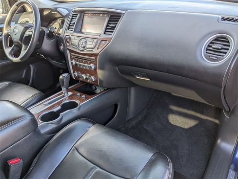 Used 2017 Nissan Pathfinder Platinum w/ Family Entertainment Package image 25