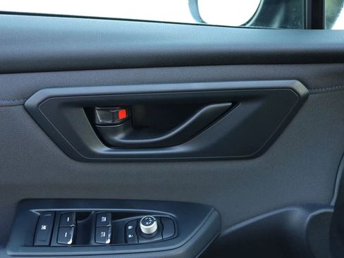 Used 2025 Subaru Forester Premium w/ Convenience Package #1 image 11