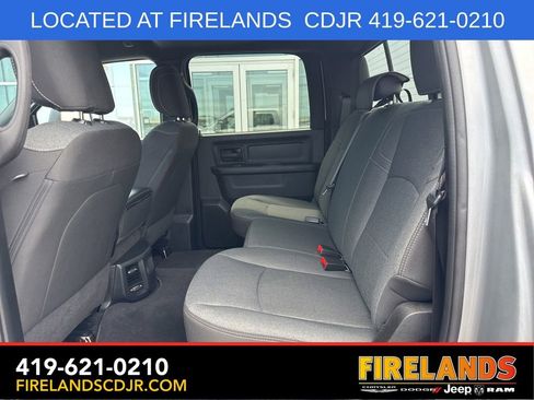 Used 2024 RAM 3500 Tradesman w/ Chrome Appearance Group AWD/4WD image 31