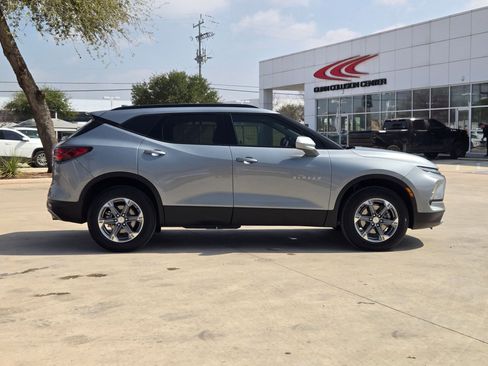 Certified 2024 Chevrolet Blazer LT w/ Convenience Package image 2