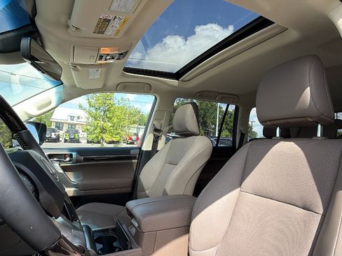 Used 2023 Lexus GX 460 Premium w/ Premium Plus Package AWD/4WD image 14