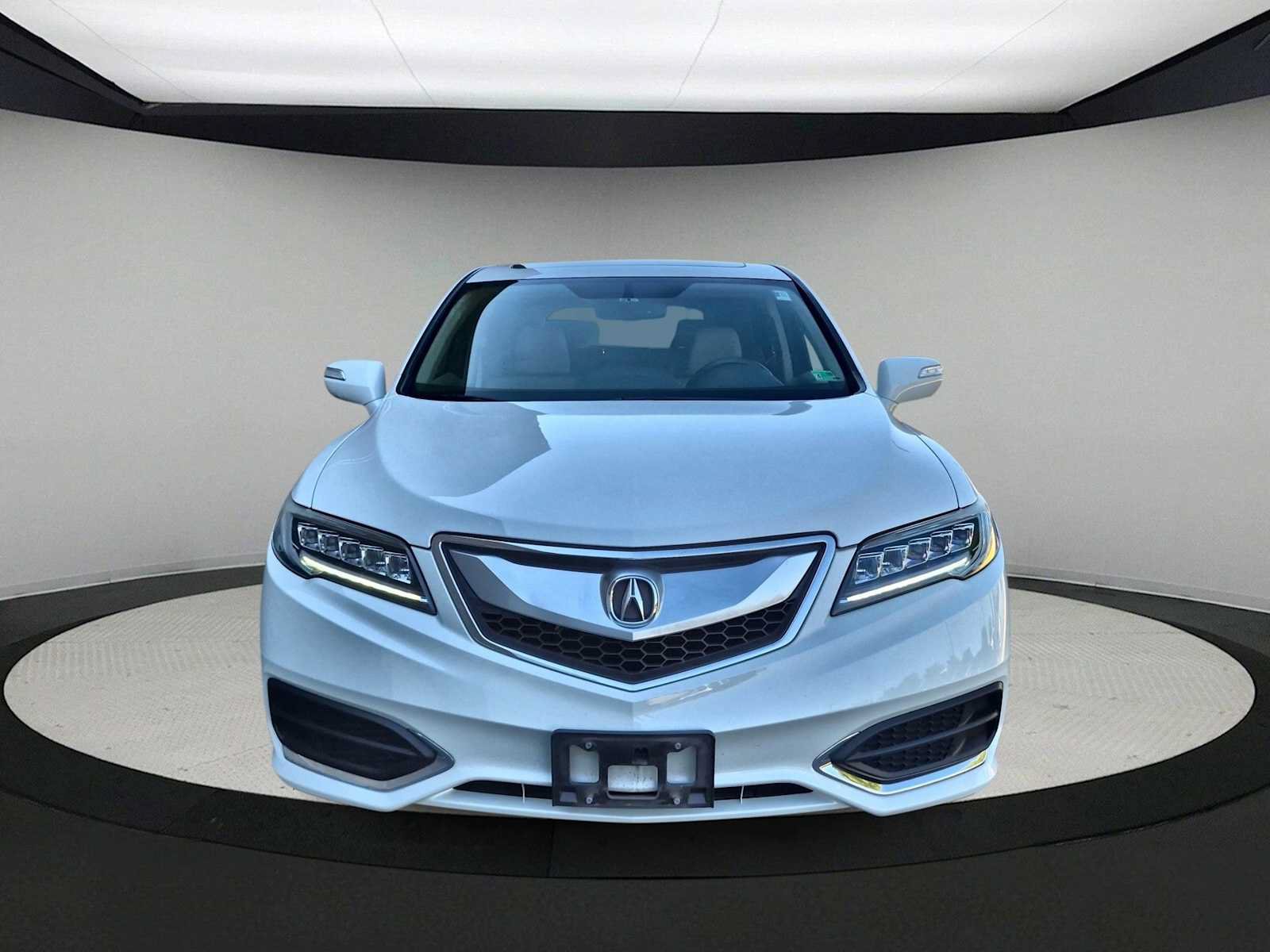 Used 2017 Acura RDX w/ Technology Package AWD/4WD image 3
